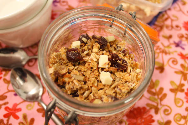 coconut-cherry-granola
