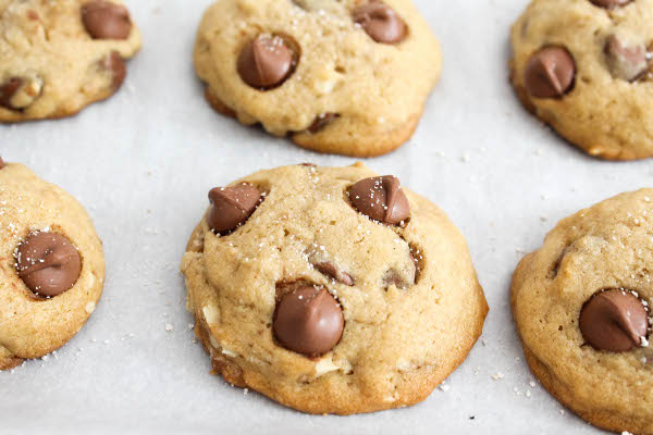 chocolate chip cookies with walnuts and sea salt