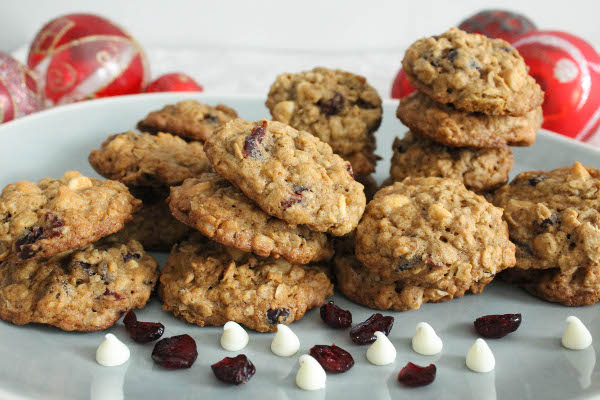 oatmeal cookies with cranberries and white chocolate chips