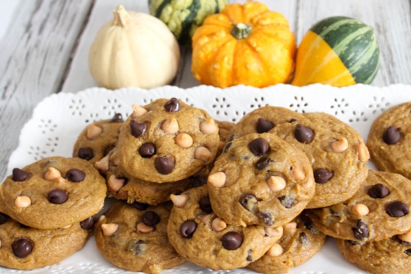 chewy pumpkin cookies with chocolate chips