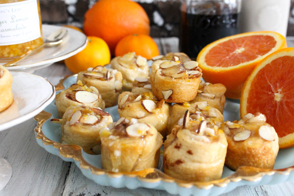 Mini Almond Cinnamon Buns - Confessions of a Chocoholic