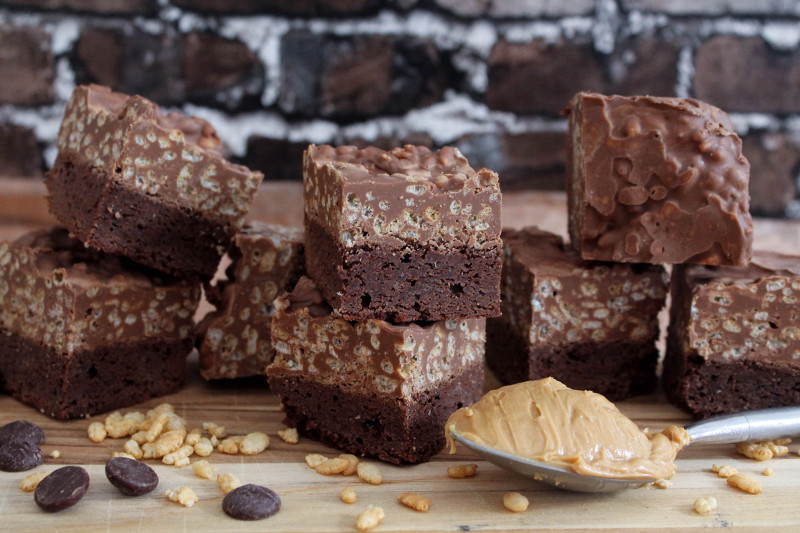 Peanut Butter Crunch Brownies - Confessions of a Chocoholic