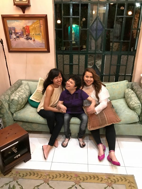 typical filipino family
