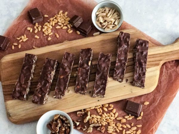 almond chocolate bars