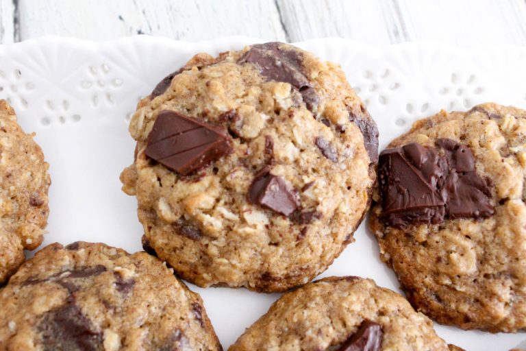 Dark Chocolate Chunk Oatmeal Cookies