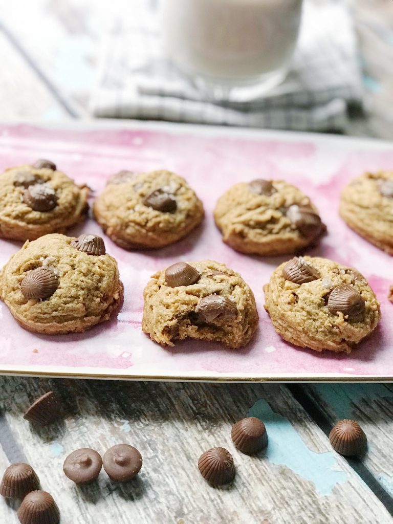 Mini Peanut Butter Cup Cookies - Confessions of a Chocoholic